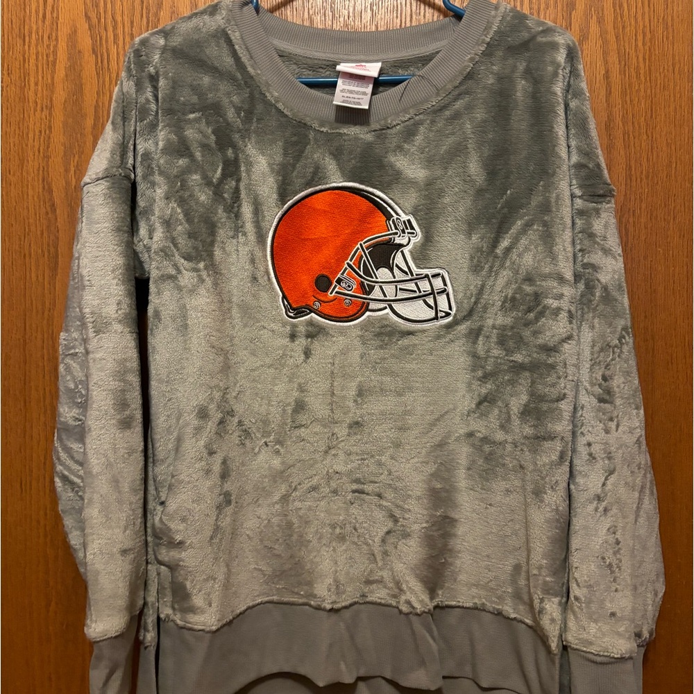 New Cleveland Browns soft sweatshirt Juniors size 15/17 nfl